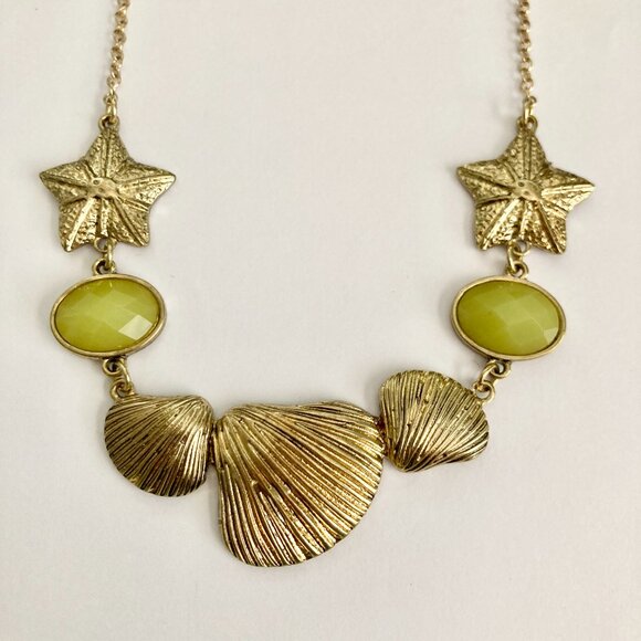 Gold Sea Shell Starfish Bib Necklace Plated Sea Life Island Nautical Beach 20" - Picture 7 of 13